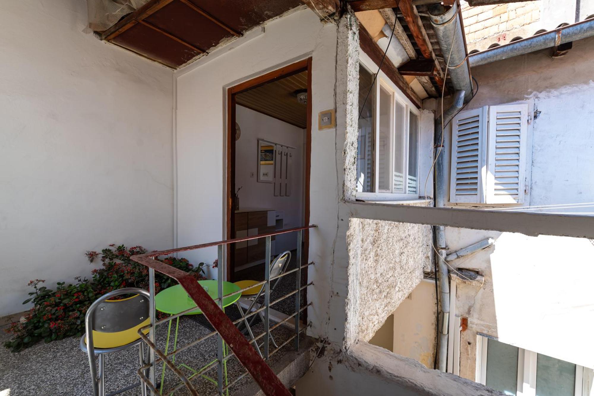 Timeless Antique Old Town With Terrace Apartment Задар Екстериор снимка
