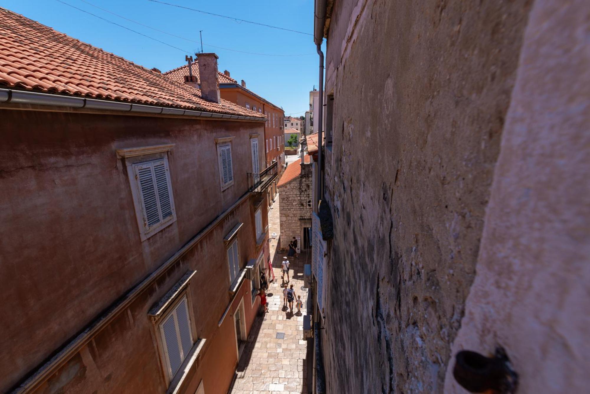 Timeless Antique Old Town With Terrace Apartment Задар Екстериор снимка